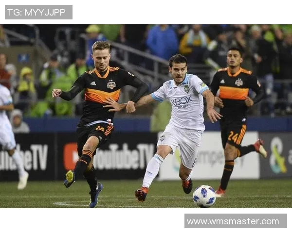 山口雷诺法在对阵横滨时的战术分析与比赛亮点探讨